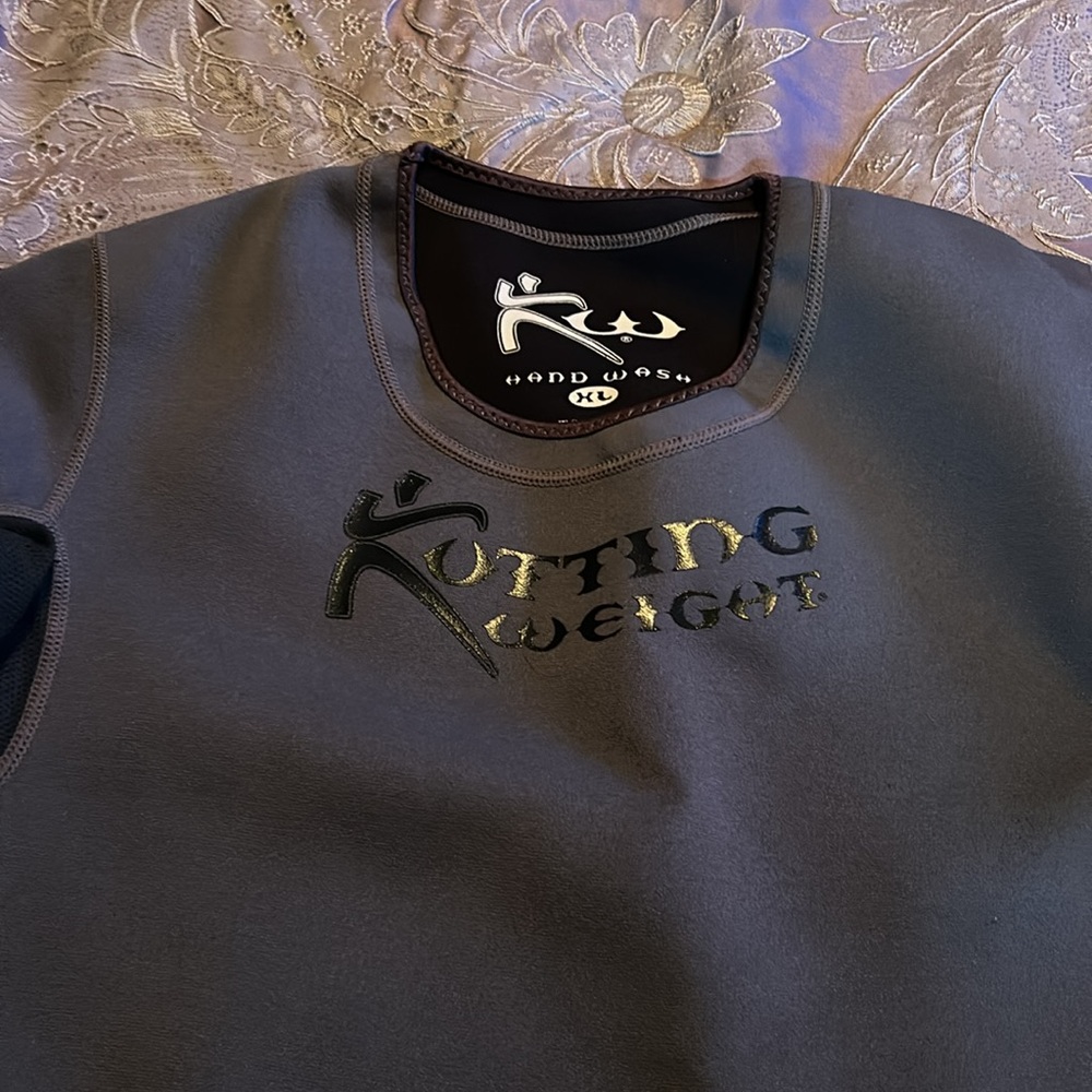 Kutting Weght workout long sleeve top XL - Picture 3 of 5
